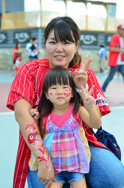 広島フェイスペイント組合-unitar-carp-jica-2016-0235